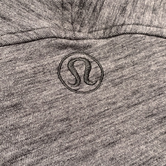 Lululemon Turtleneck Sweatshirt - Picture 8 of 8